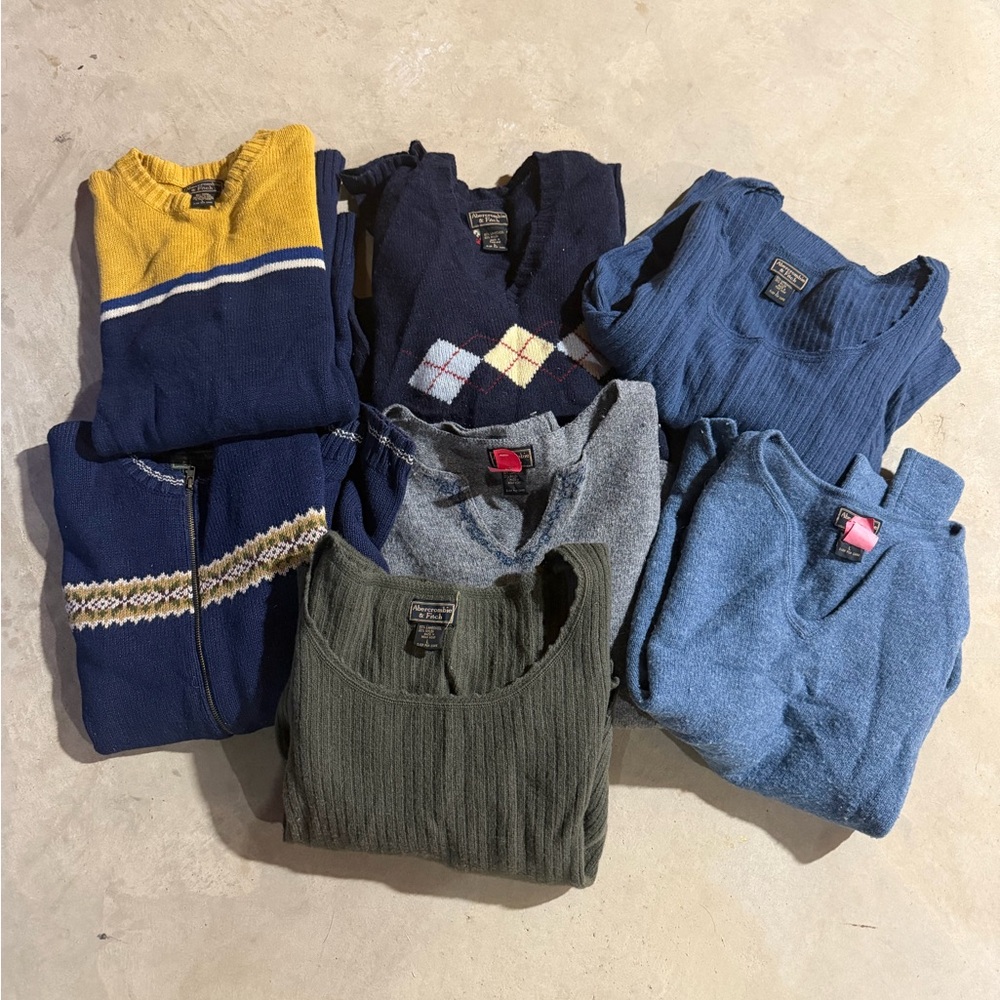 Women’s Retro Abercrombie & Fitch Sweater Bundle, Size Large